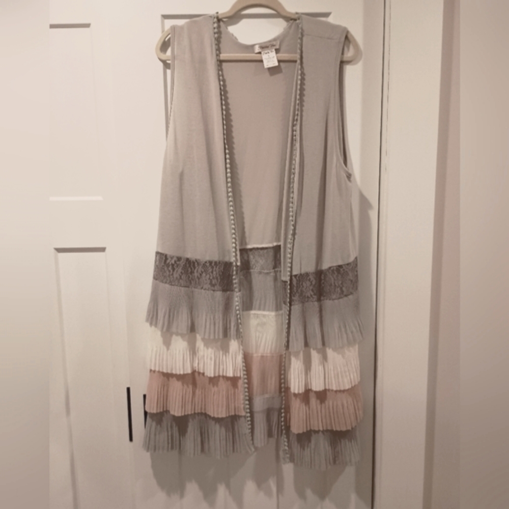 Sleeveless Layered Vest with Lace Accents